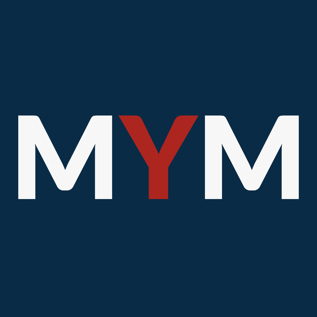 Logo de mym sur un fond bleu, symbolisant l'innovation et la créativité dans le monde numérique.