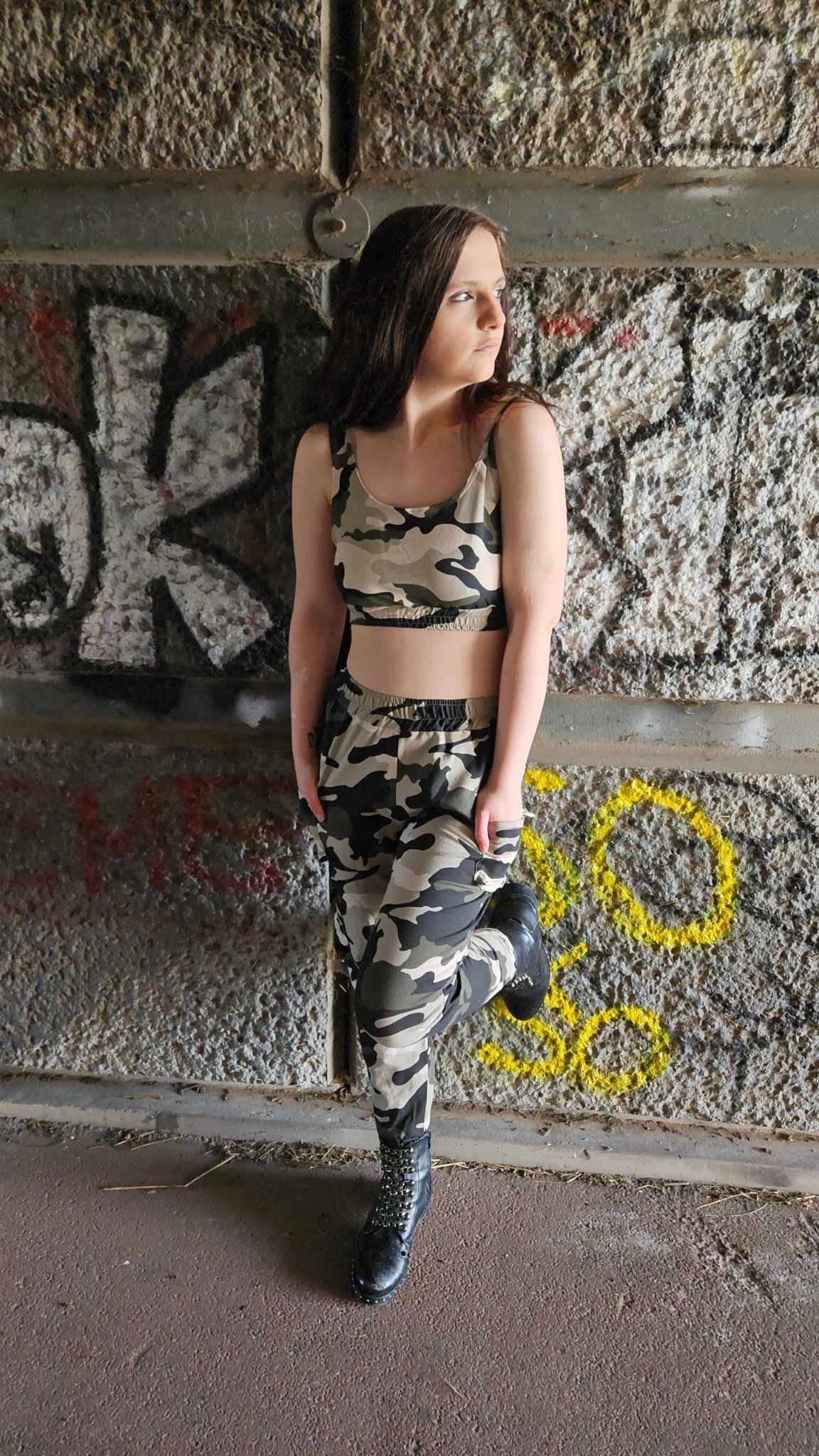 pantalon militaire avec brassière kaki